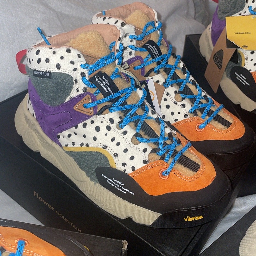 NWT Flower Mountain Womens Back Country Mid Suede & Pony Hair High Top Sneaker - Picture 13 of 14
